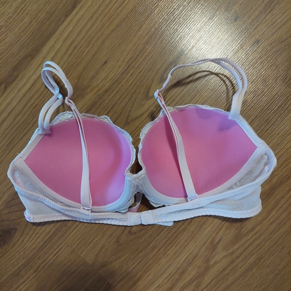 VICTORIA SECRET PUSH UP BRA 34B - Picture 2 of 5